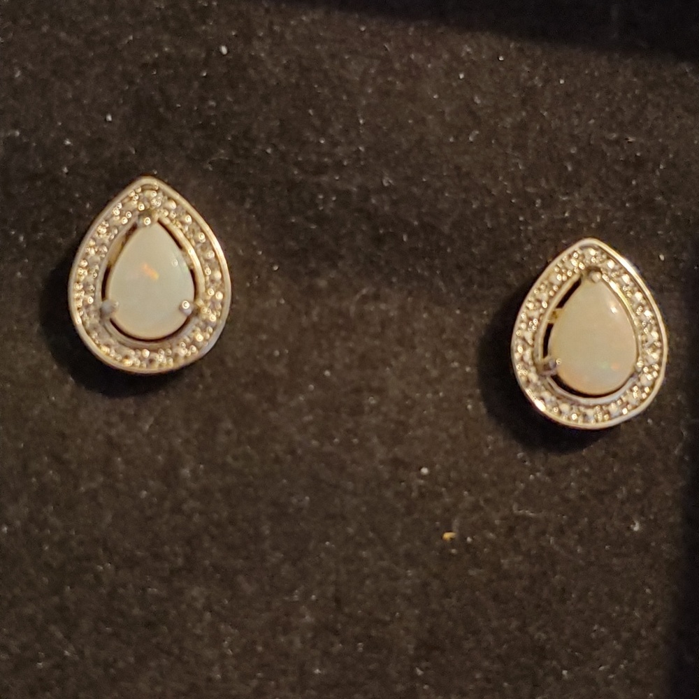 Natural white opal earrings *not 4 sale!